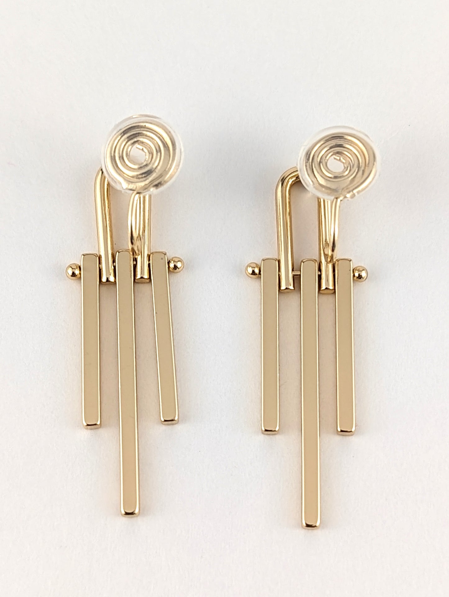 Sleek Link Gold Clip-on Earrings