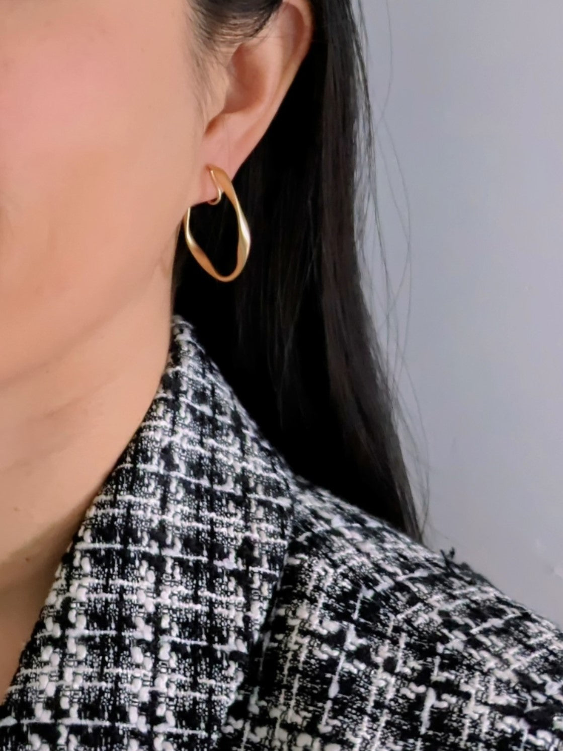 Matte Gold Twisted Hoop Clip-on Earrings