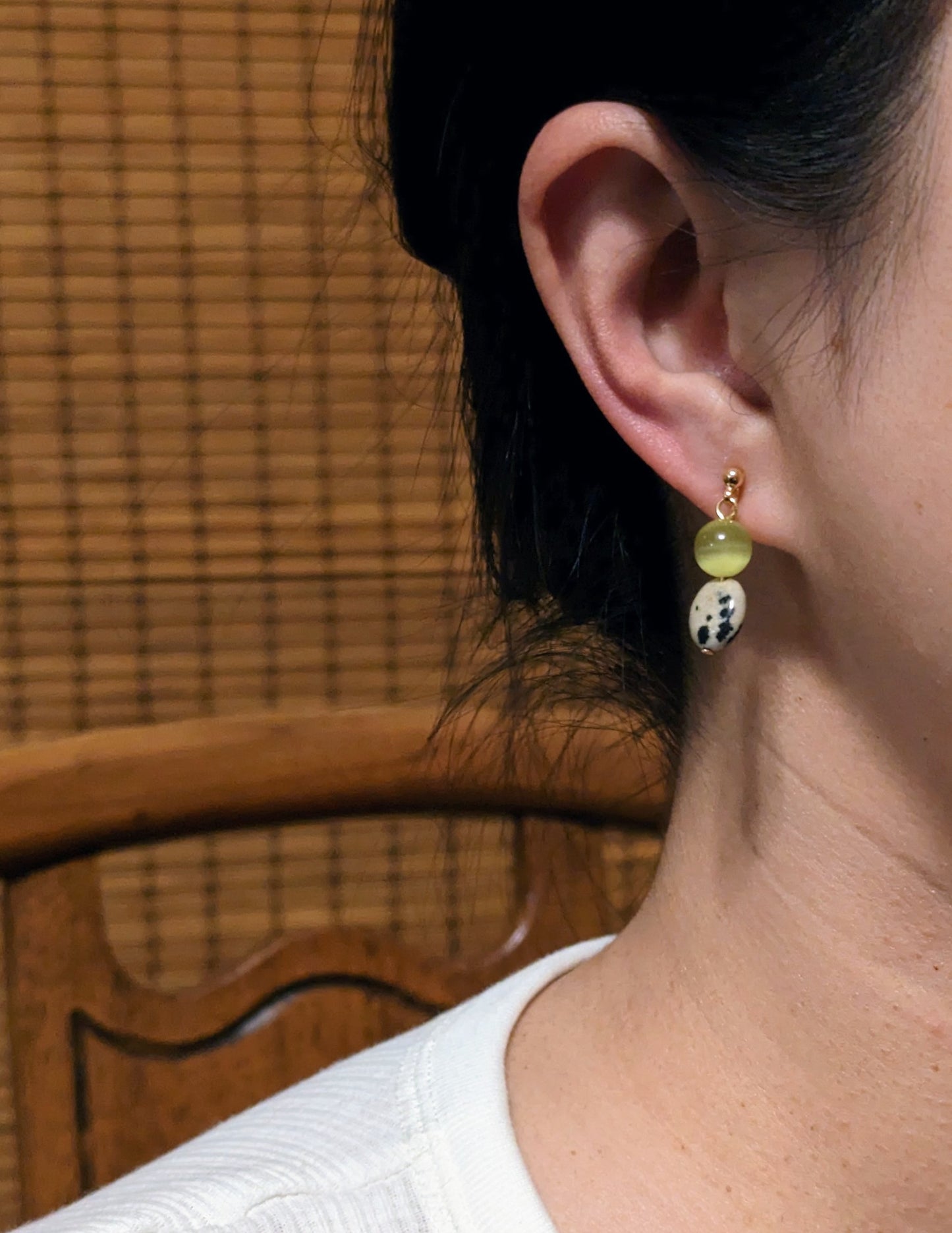 Stone Breeze White Green Dangle Clip-on Earrings