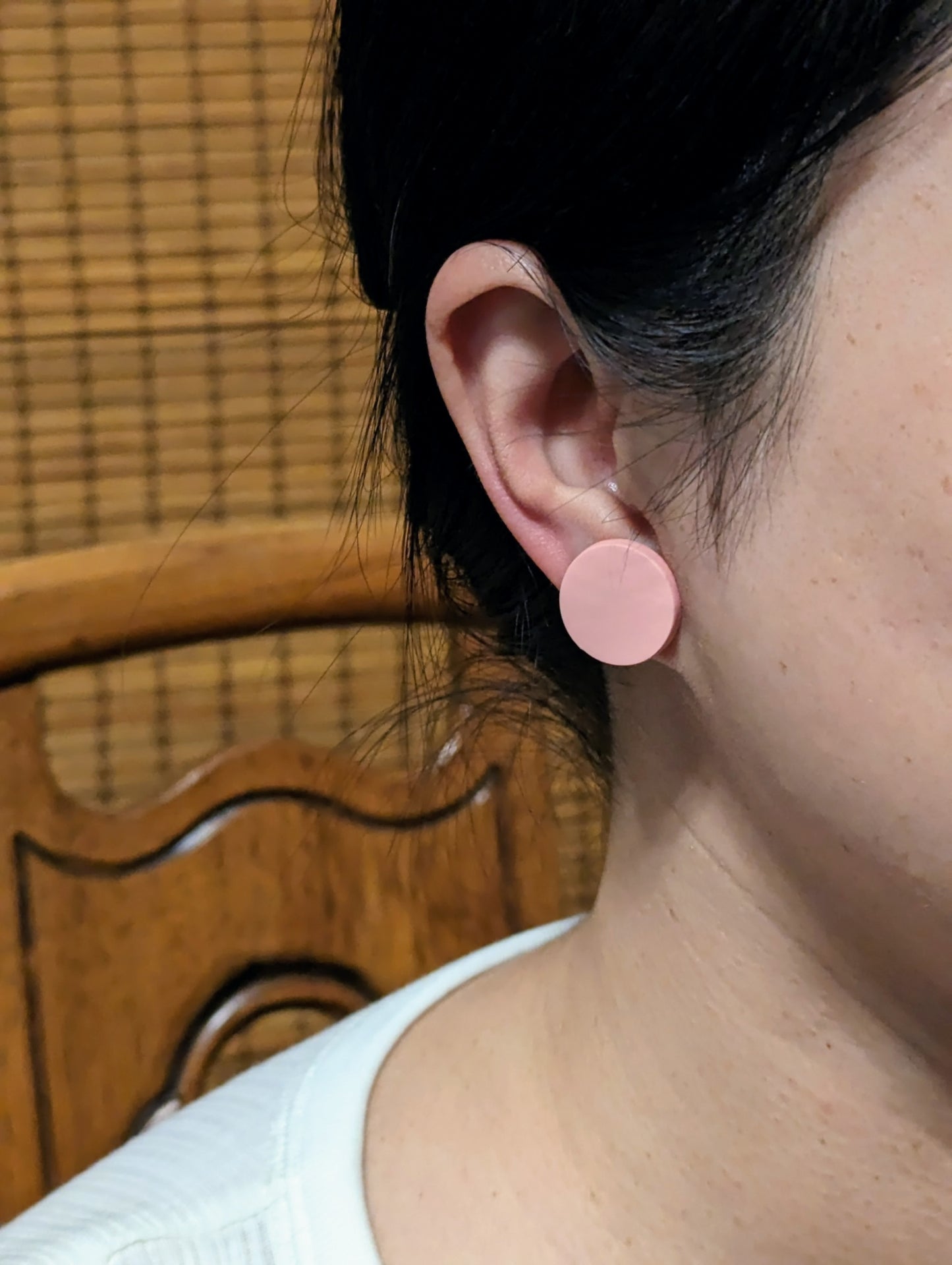 Geo Mismatched Clip-on Earrings in Blue & Pink