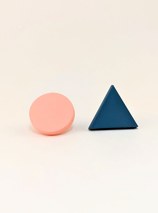 Geo Mismatched Clip-on Earrings in Blue & Pink