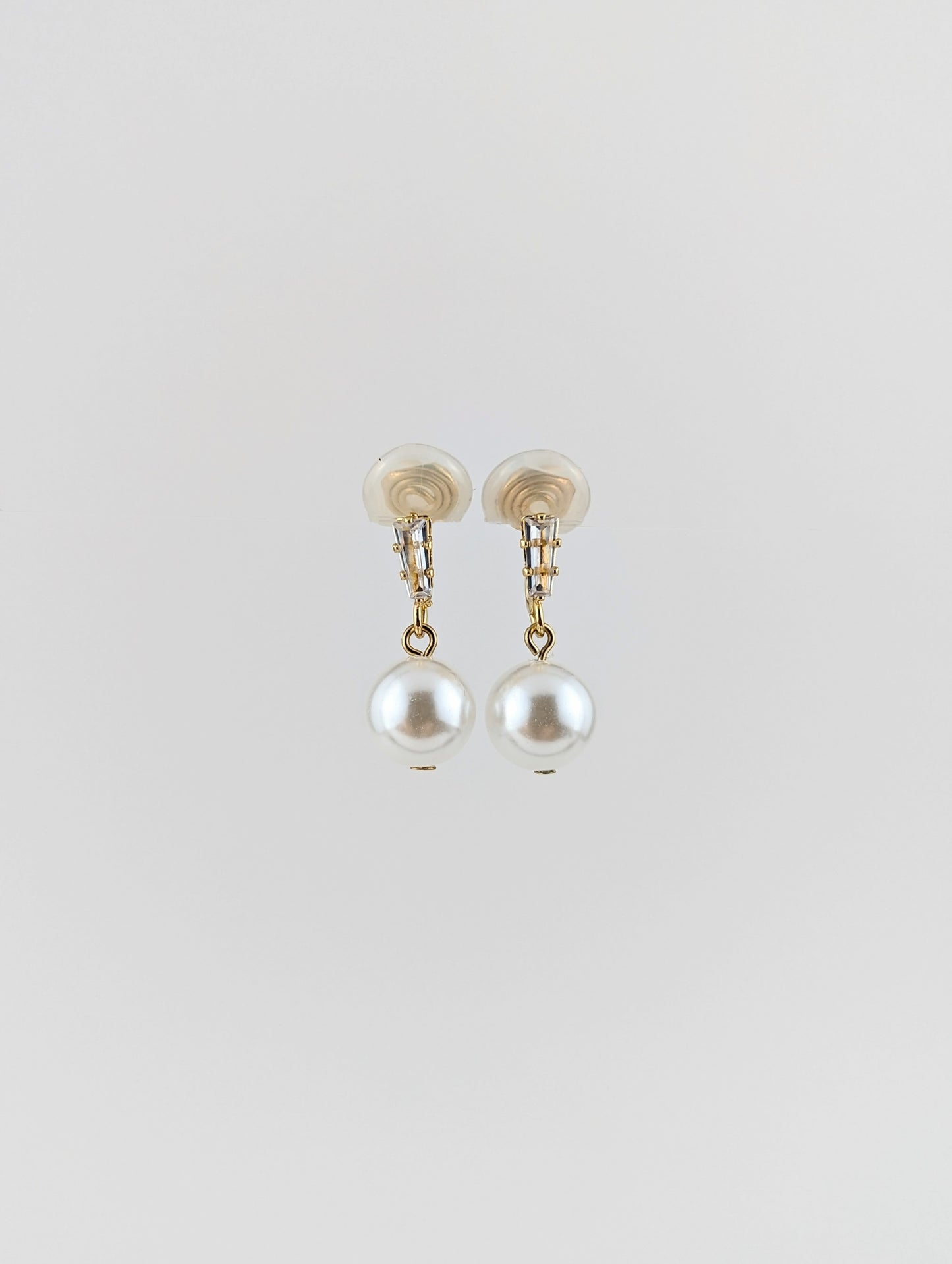 Elegant Me Pearl Dangle Clip-on Earrings